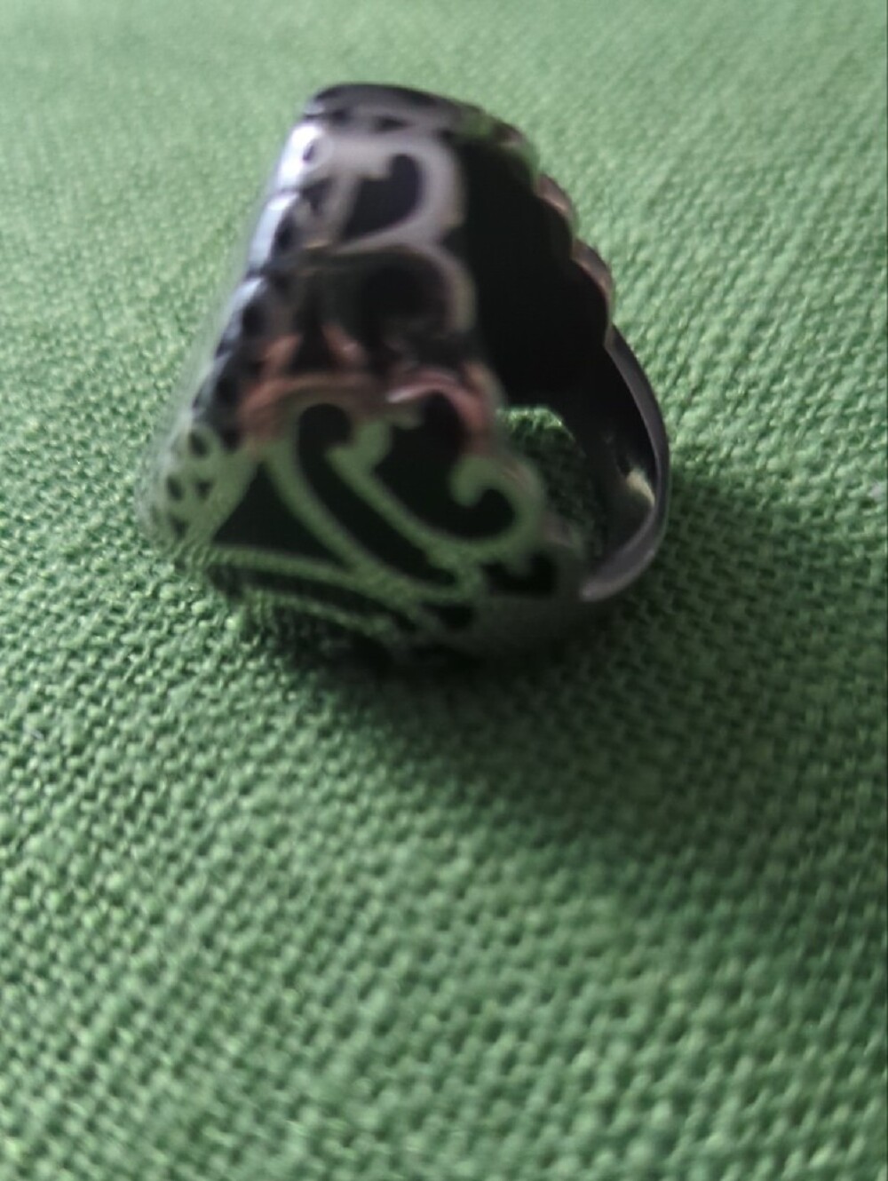 Stainless Steel With Black Accent Design - Picture 2 of 8